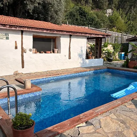 Suleymans Garden פאראליה