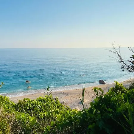 Suleymans Garden فندق مبيت وإفطار فاراليا